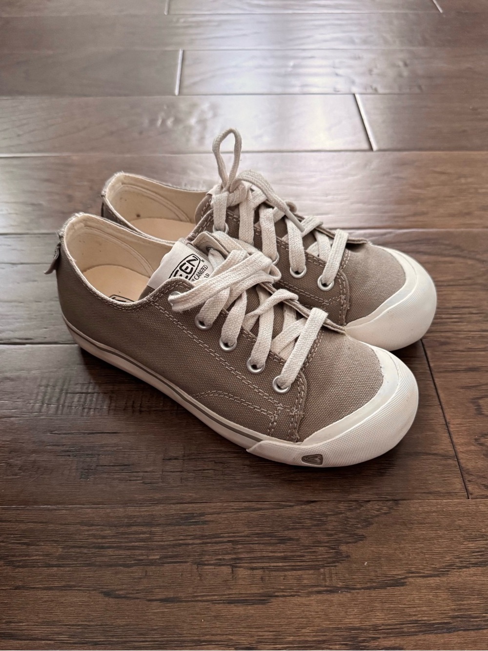 EUC Keen Coronado Women’s Sneaker Brown Taupe Size 7